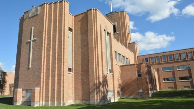 Academie Ste-Cecile International School